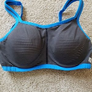 Natori size 34C sports bra